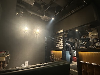 シーシャカフェ＆バー翠煙 新宿歌舞伎町店（hookah lounge suien ）